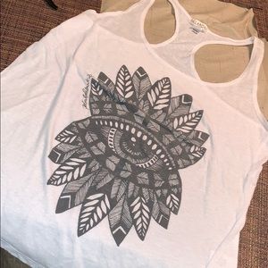 🌼Billabong White & black Racerback Tank Top 🌸